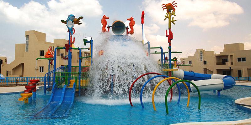 Multi-Level Interactive Splash Tower for Hotel Pools