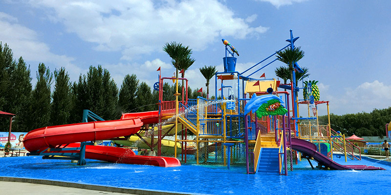 Multi-Level Interactive Splash Tower for Hotel Pools