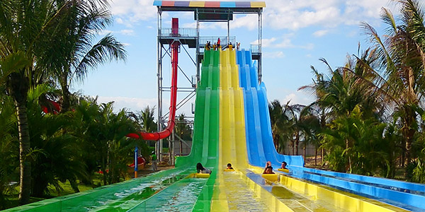 Aqualoop Bodyslid In Aqua Parks