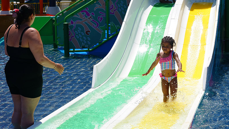 splash tower in water park
